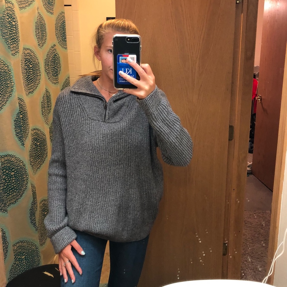 grey sweater